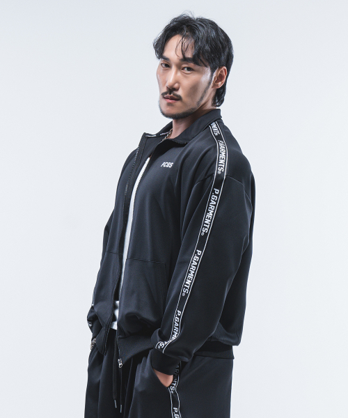 PHYSICAL GARMENTS（フィジカルガーメンツ）の「P2453 レタリングラインジャージハーフジップ [ブラック]（ナイロンジャケット・メンズ・その他・MEDIUM/LARGE/X-LARGE/XX-LARGE）」の5枚目の写真