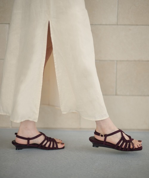 LAULEN(ローレン)の「strappy knot detail sandals / マルチストラップノットディテールサンダル(サンダル・レディース・ブラウン/パープル/ブラック/ライトグリーン・23cm/24cm/24.5cm)」の9枚目の写真