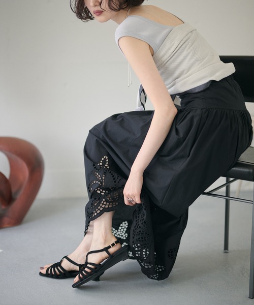 LAULEN(ローレン)の「strappy knot detail sandals / マルチストラップノットディテールサンダル(サンダル・レディース・ブラウン/パープル/ブラック/ライトグリーン・23cm/24cm/24.5cm)」の18枚目の写真