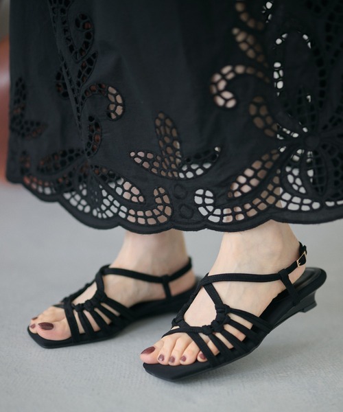 LAULEN(ローレン)の「strappy knot detail sandals / マルチストラップノットディテールサンダル(サンダル・レディース・ブラウン/パープル/ブラック/ライトグリーン・23cm/24cm/24.5cm)」の21枚目の写真