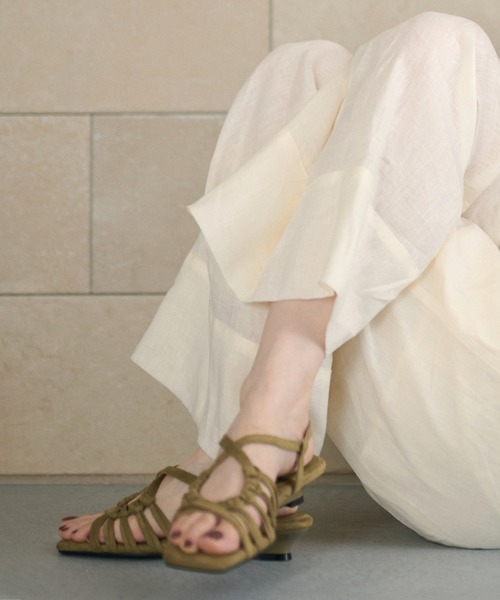 LAULEN(ローレン)の「strappy knot detail sandals / マルチストラップノットディテールサンダル(サンダル・レディース・ブラウン/パープル/ブラック/ライトグリーン・23cm/24cm/24.5cm)」の22枚目の写真