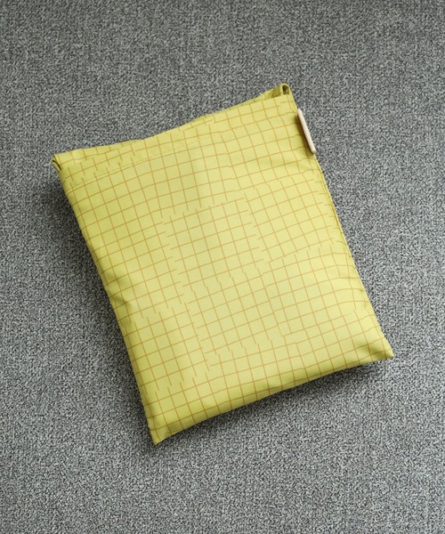 392 plusm(サンキューニプリュスエム)の「392PLUSM ECO BAG_BIG チェック エコバッグ(エコバッグ/サブバッグ・メンズ・オフホワイト/グリーン/イエロー/ベージュ・ONE)」の12枚目の写真