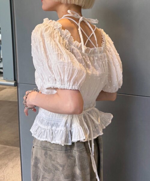 w closet(ダブルクローゼット)の「ドビードットホルターブラウス 夏服(シャツ/ブラウス・レディース・ブラック/オフホワイト/イエロー/ブルー・FREE)」の6枚目の写真