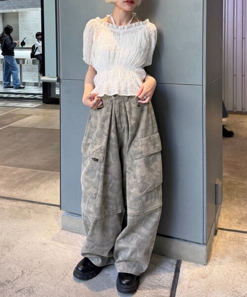 w closet(ダブルクローゼット)の「ドビードットホルターブラウス 夏服(シャツ/ブラウス・レディース・ブラック/オフホワイト/イエロー/ブルー・FREE)」の10枚目の写真