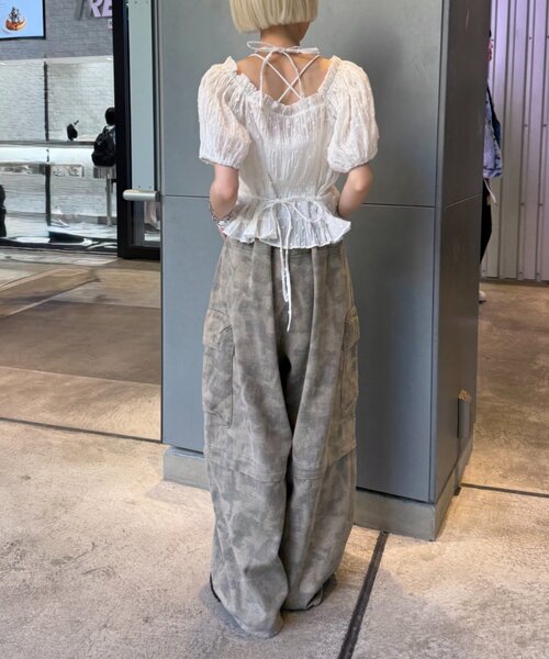 w closet(ダブルクローゼット)の「ドビードットホルターブラウス 夏服(シャツ/ブラウス・レディース・ブラック/オフホワイト/イエロー/ブルー・FREE)」の12枚目の写真