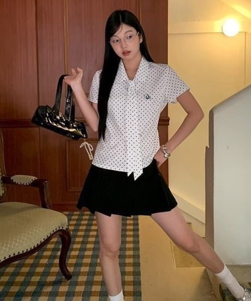 Alvia（アルビア）の「韓国風 ドット柄バックリボン半袖ブラウス（シャツ/ブラウス・レディース・ホワイト・M）」の13枚目の写真