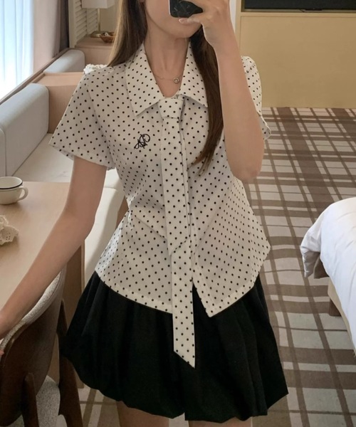 Alvia（アルビア）の「韓国風 ドット柄バックリボン半袖ブラウス（シャツ/ブラウス・レディース・ホワイト・M）」の3枚目の写真