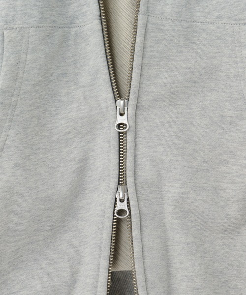 THOUSAND MILE（サウザンドマイル）の「[M's]ZIP UP PARKER FRENCH TERRY/裏毛素材 ジップ パーカー（スウェット・メンズ・チャコールグレー/ネイビー/グレイッシュベージュ/ブラック/グレー・M/L）」の8枚目の写真