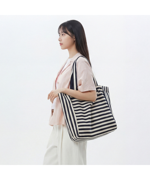 LAP（ラップ）の「ブリーズリバーシブルショッパーバッグ AS7AB420（ショルダーバッグ・レディース・ネイビー/レッド/グリーン・FREE）」の4枚目の写真