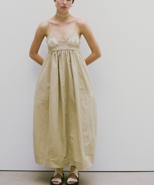 TODAYFUL(トゥデイフル)の「Bustier Balloon Dress 12610312(ワンピース・レディース・ブラウン/ベージュ・38/36)」の2枚目の写真