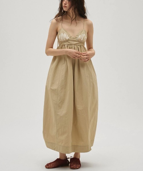 TODAYFUL(トゥデイフル)の「Bustier Balloon Dress 12610312(ワンピース・レディース・ブラウン/ベージュ・38/36)」の12枚目の写真