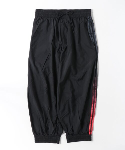 Y-3(ワイスリー)の「Y-3 GRADIENT 3 STRIPES NYLON TRACK PANTS(その他パンツ・メンズ・ブラック・X-LARGE/LARGE/MEDIUM/SMALL/X-SMALL)」の3枚目の写真