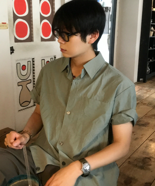 MINDBRIDGE（マインドブリッジ）の「[COUTURE]ナイロンオーバーサイズポケット半袖シャツ - 2カラー（シャツ/ブラウス・メンズ・チャコールグレー/ミント・100/110/95/105）」の7枚目の写真