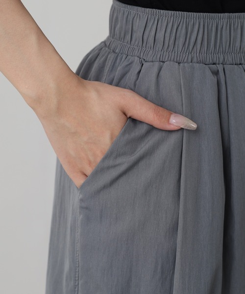 crossi（クロッシー）の「イージールーズ タックワイドパンツ（その他パンツ・レディース・グレー/ベージュ・FREE）」の19枚目の写真