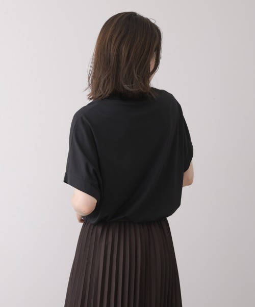 Bou Jeloud(ブージュルード)の「レディバッグモチーフTシャツ(Tシャツ/カットソー・レディース・オフホワイト/ブラック・FREE)」の3枚目の写真