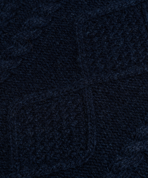 EDINBURGH CLUB(エディンバラクラブ)の「ARAN CREW-NECK SWEATER (NAVY)(ニット/セーター・メンズ・ネイビー・SMALL/MEDIUM/LARGE/X-LARGE)」の5枚目の写真