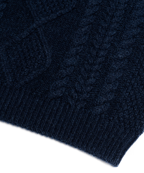 EDINBURGH CLUB(エディンバラクラブ)の「ARAN CREW-NECK SWEATER (NAVY)(ニット/セーター・メンズ・ネイビー・SMALL/MEDIUM/LARGE/X-LARGE)」の6枚目の写真