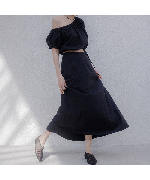 MEMUA(メムア)の「オブ切り替えフレアスカート(スカート・レディース・ブラック/アイボリー・LARGE/SMALL/MEDIUM)」の2枚目の写真