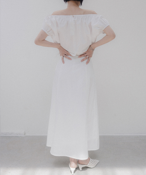 MEMUA(メムア)の「オブ切り替えフレアスカート(スカート・レディース・ブラック/アイボリー・LARGE/SMALL/MEDIUM)」の4枚目の写真