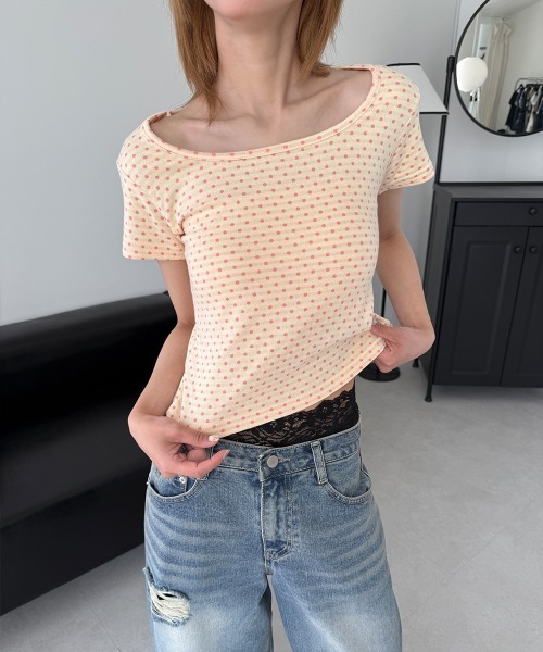 4INT.(フォイント)の「配色 ドット セミクロップド 半袖 Tシャツ(Tシャツ/カットソー・レディース・カーキ/クリーム・FREE)」の2枚目の写真