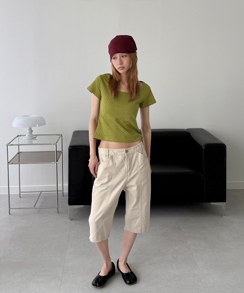 4INT.(フォイント)の「配色 ドット セミクロップド 半袖 Tシャツ(Tシャツ/カットソー・レディース・カーキ/クリーム・FREE)」の3枚目の写真