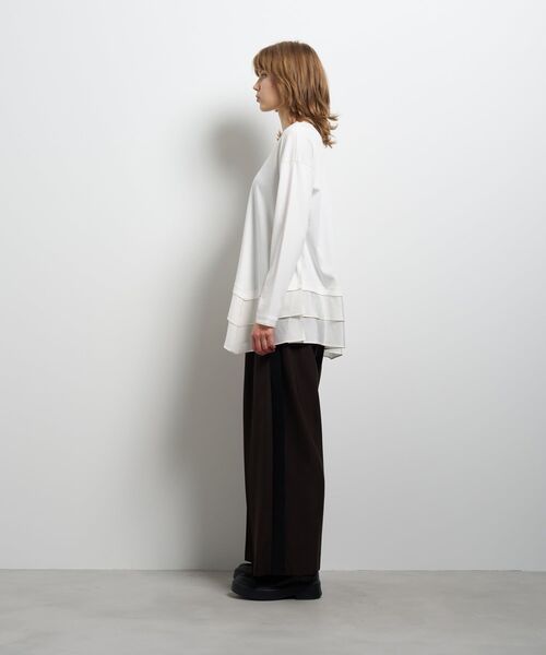 LANVIN en Bleu(ランバンオンブルー)の「レイヤードヘムコンビカットソー(Tシャツ/カットソー・レディース・ブラック/オフホワイト・38)」の4枚目の写真