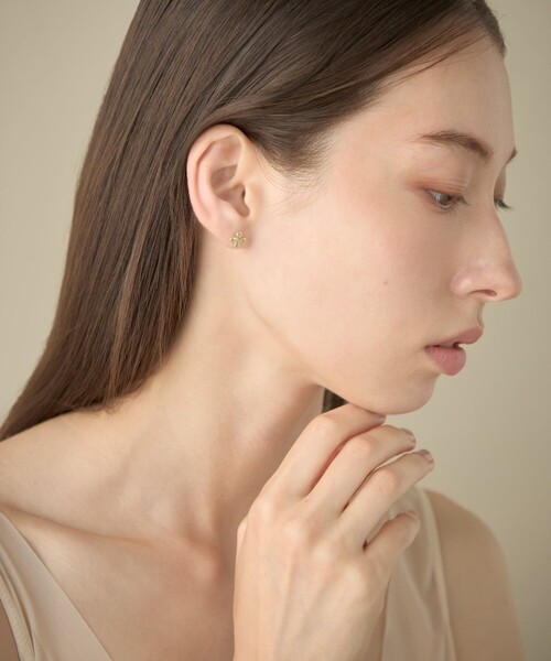 ete bijoux（エテビジュー）の「[ピース] K10YG レモンクォーツ ピアス（ピアス（片耳用）・レディース・イエローゴールド・FREE）」の5枚目の写真