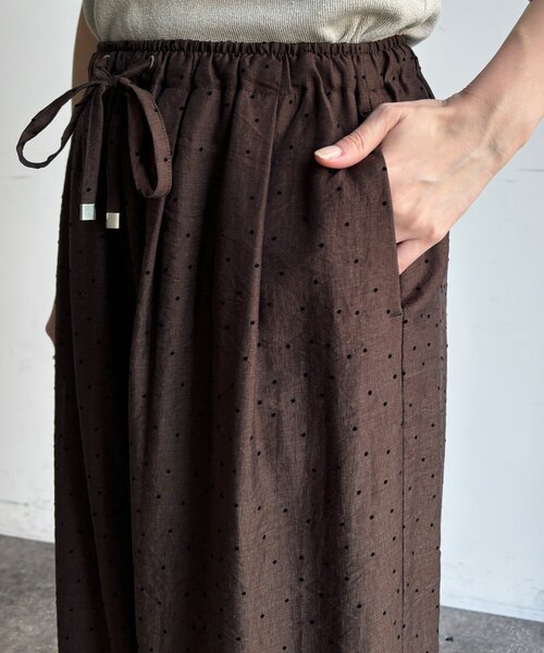 DouDou(ドゥドゥ)の「【WEB限定】フロッキードットタックパンツ(その他パンツ・レディース・ダークブラウン/ブラック・FREE)」の10枚目の写真