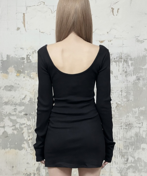 ETRE AU SOMMET(エトレオソメ)の「Layered Lingerie long Slip Dress (Black)(Tシャツ/カットソー・レディース・ブラック・FREE)」の3枚目の写真