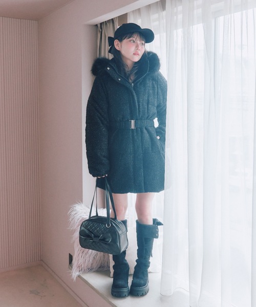 OLIVE des OLIVE(オリーブデオリーブ)の「Snow fur ミドルエコダウン(ダウンジャケット/コート・レディース・ブラック/ピンク/サックスブルー/アイボリー・FREE)」の6枚目の写真