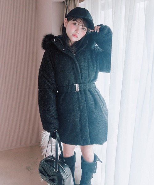 OLIVE des OLIVE(オリーブデオリーブ)の「Snow fur ミドルエコダウン(ダウンジャケット/コート・レディース・ブラック/ピンク/サックスブルー/アイボリー・FREE)」の7枚目の写真