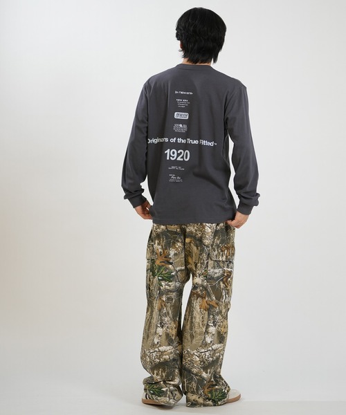 NEW ERA(ニューエラ)の「NEW ERA/ニューエラ LS PF TEE ARCLOGO ロンT 15129348/15129349/15129350(Tシャツ/カットソー・メンズ・ダークグレー/ブラック/ホワイト・M/L/XL/XXL)」の21枚目の写真