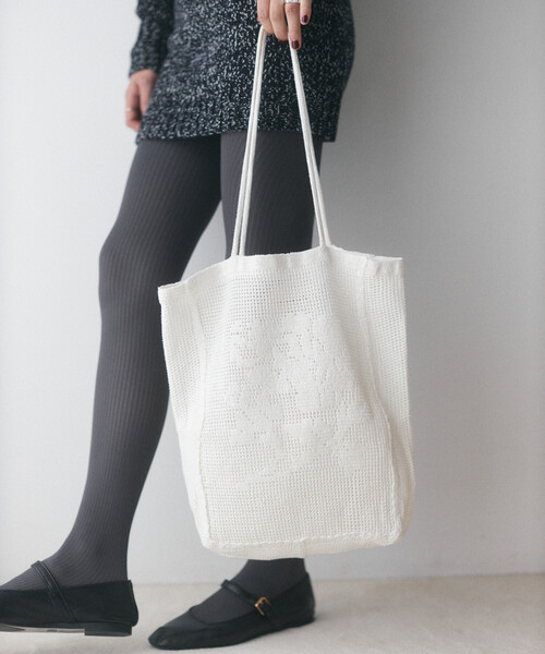 Nananita(ナナニータ)の「nananita/ナナニータ ROSE CROCHET BAG【限定展開】/ ローズクロシェバッグ(ショルダーバッグ・レディース・ブラウン/ブラック/ホワイト・ONE SIZE)」の7枚目の写真