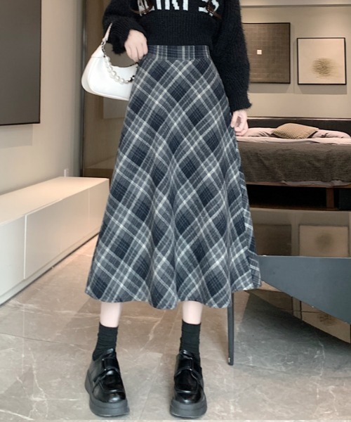 AMAJI（アマジ）の「チェック柄 ウール混 ミモレ丈スカート（スカート・レディース・ブラウン/ブラック・LARGE/X-LARGE）」の4枚目の写真
