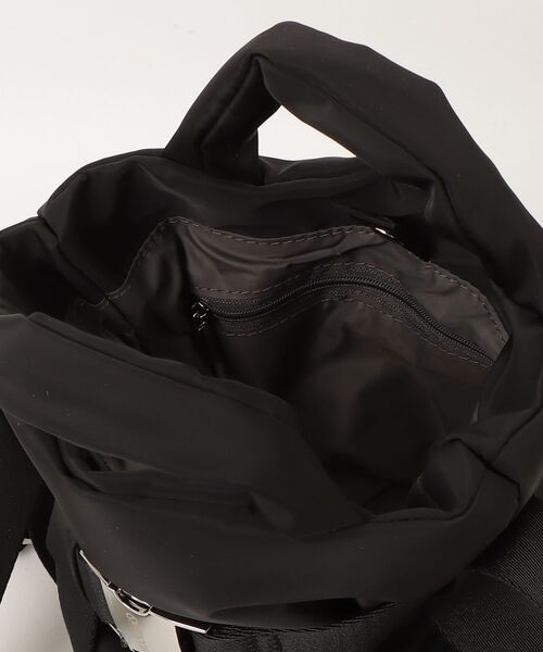 OUTDOOR PRODUCTS(アウトドアプロダクツ)の「【OUTDOOR PRODUCTS / アウトドアプロダクツ】2way Belt Tote Bag / ナイロン ベルト ミニトートバッグ(トートバッグ・レディース・ブラック/シルバー/アイボリー・FREE)」の6枚目の写真