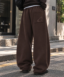 SCALLYWAG（スカリーワグ）の「カーブドワンタックスウェットパンツ（ブラウン）（スウェットパンツ）」