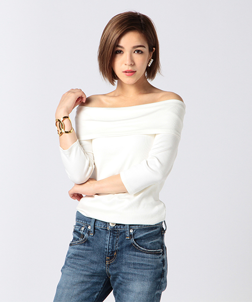 ESTNATION（エストネーション）の「ESTNATION オフショルダーカットソー（Tシャツ/カットソー・レディース・オフホワイト/グレー/ブラック/ネイビー・38）」の10枚目の写真