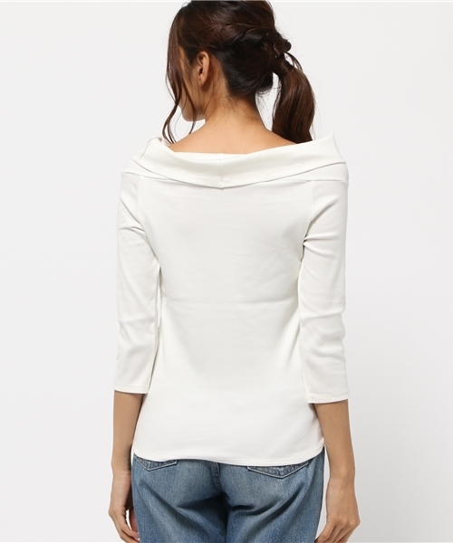 ESTNATION（エストネーション）の「ESTNATION オフショルダーカットソー（Tシャツ/カットソー・レディース・オフホワイト/グレー/ブラック/ネイビー・38）」の6枚目の写真