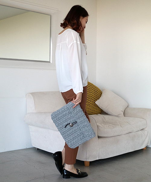 N.(N. Natural Beauty Basic)(エヌエヌナチュラルビューティーベーシック)の「ウォームアップセンタープレスパンツ(その他パンツ・レディース・ホワイト/ブラック/グレー/ベージュ・MEDIUM/SMALL)」の14枚目の写真