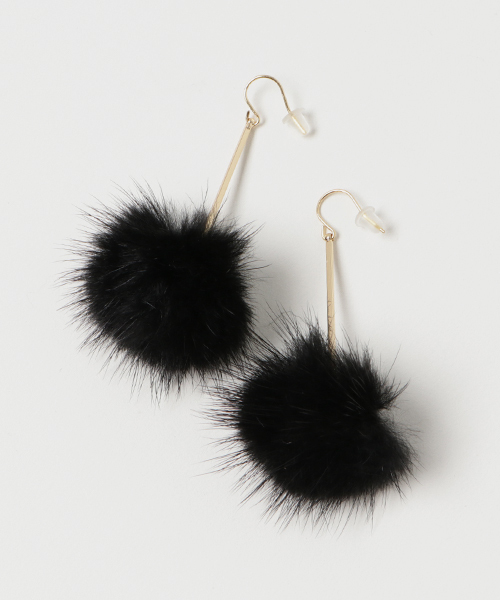 BACK NUMBER(バックナンバー)の「【BACK NUMBER】ファーピアス(ピアス(両耳用)・レディース・ブラック/ライトグレー・フリー)」の1枚目の写真