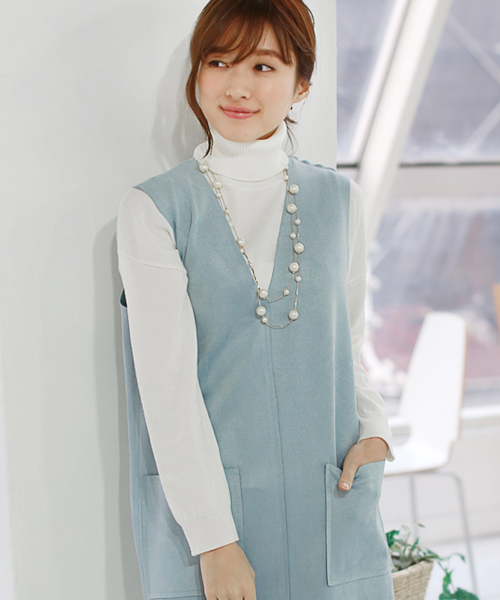 REAL CUBE（リアルキューブ）の「冬素材なのに洗える！ウォッシャブルウールタートルネックニット（ニット/セーター・レディース・ワイン/ブラック/ベージュ/オフホワイト/グレー・40/42/36/38）」の14枚目の写真