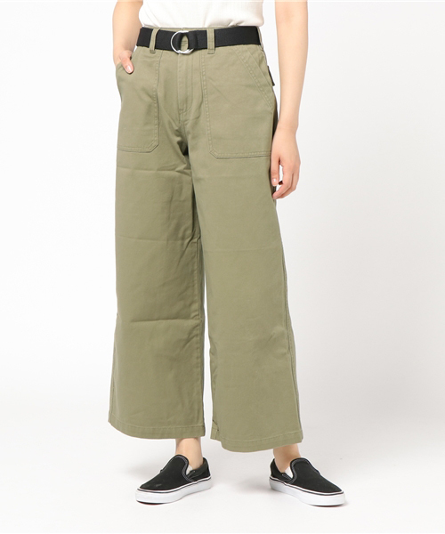 earth music&ecology（アースミュージックアンドエコロジー）の「テープベルト付ベーカーパンツ（その他パンツ・レディース・カーキ/ネイビー・M/L）」の2枚目の写真