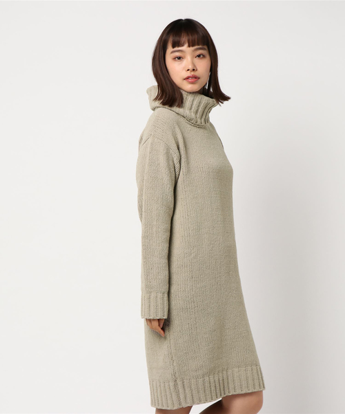 RAY CASSIN（レイカズン）の「モコモコ モールオフタートルワンピース（ワンピース・レディース・ネイビー/グレイッシュベージュ/キナリ・FREE）」の2枚目の写真