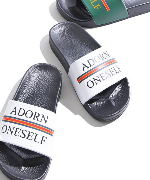 WEGO（ウィゴー）の「WEGO/ロゴフラットサンダル（サンダル・レディース・ブラック/ホワイト/グリーン・LARGE/MEDIUM）」の2枚目の写真