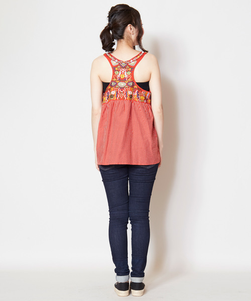 チャイハネ(チャイハネ)の「【チャイハネ】フォークロア刺繍ノースリーブトップス(タンクトップ・レディース・パープル/レッド/ホワイト・FREE)」の12枚目の写真