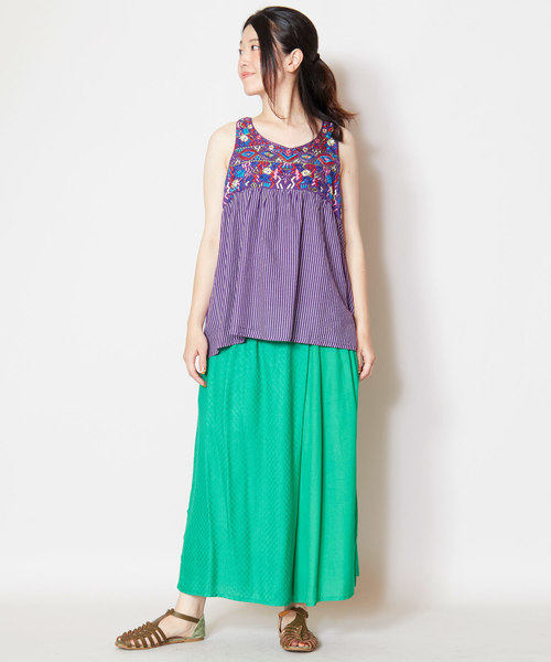 チャイハネ(チャイハネ)の「【チャイハネ】フォークロア刺繍ノースリーブトップス(タンクトップ・レディース・パープル/レッド/ホワイト・FREE)」の8枚目の写真