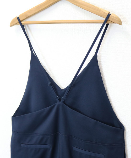 andme（アンドミー）の「【3サイズ展開】きれいめツイルワイドキャミサロペット（サロペット/オーバーオール・レディース・ネイビー/ダークカーキ/ベージュ系その他/グレー系その他/ブラック/ベージュ系その他3/ライトカーキ・M/S/L）」の12枚目の写真