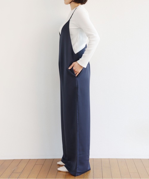 andme（アンドミー）の「【3サイズ展開】きれいめツイルワイドキャミサロペット（サロペット/オーバーオール・レディース・ネイビー/ダークカーキ/ベージュ系その他/グレー系その他/ブラック/ベージュ系その他3/ライトカーキ・M/S/L）」の21枚目の写真