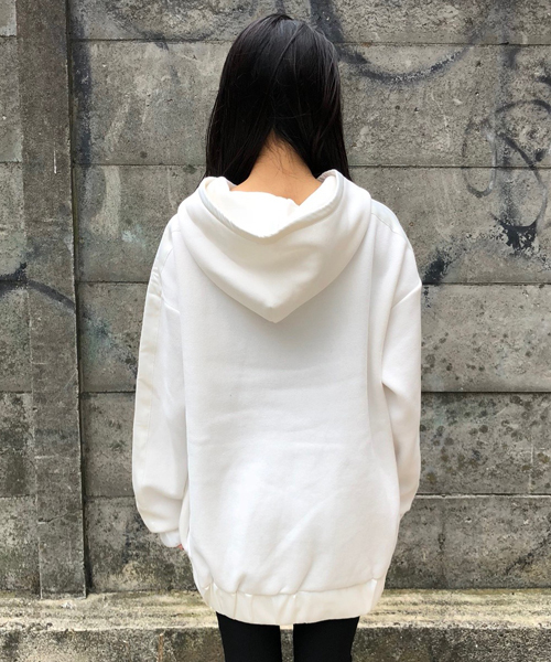 ENVYM（アンビー）の「サテンラインＰＯ（スウェット・レディース・ベージュ/ブラック/ホワイト・FREE）」の4枚目の写真