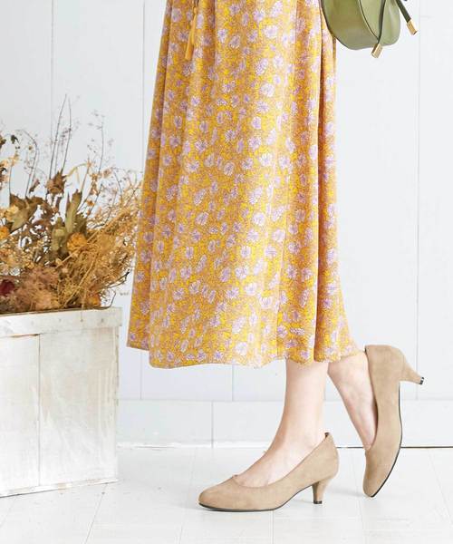 ALETTA（アレッタ）の「ALETTA-ｱﾚｯﾀ- 究極のプレーンパンプス -ラウンドトゥ5cmヒール-（パンプス・レディース・ブラック/ブラック系その他/グレイッシュベージュ/サーモンピンク/ローズ/ブルー系その他/ベージュ系その他/マスタード/クリアブラック/グレー/インディゴブルー/アッシュブラウン/その他/シルバー系その他/スモークピンク/ダークブラウン/杢グレー/トップグレー/ライトグレー/ブラック系/ナチュラル・22.5cm/23.0cm/23.5cm/24.0cm/24.5cm/25.0cm/22.0cm/25.5cm/26.0cm/21.5cm）」の10枚目の写真